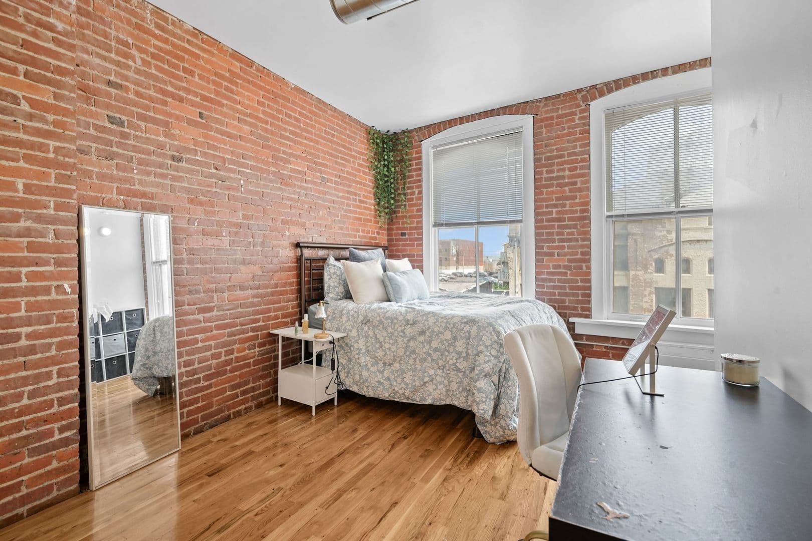 Binghamton Apartment: 215 State St.