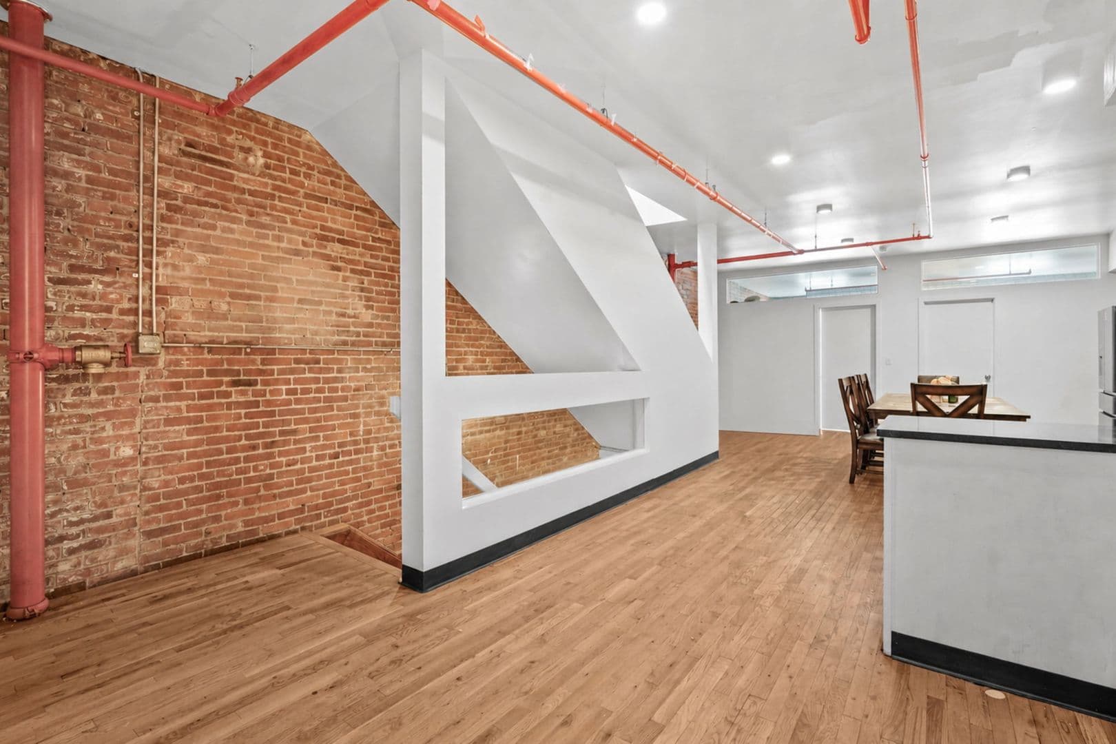 Binghamton Apartment: 215 State St.