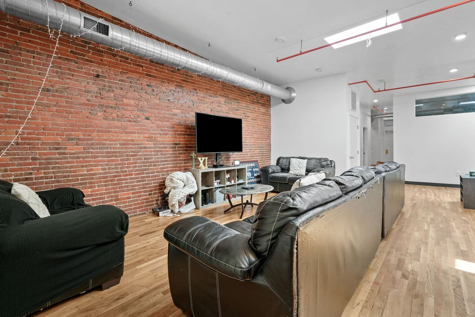 Binghamton Apartment: 215 State St.