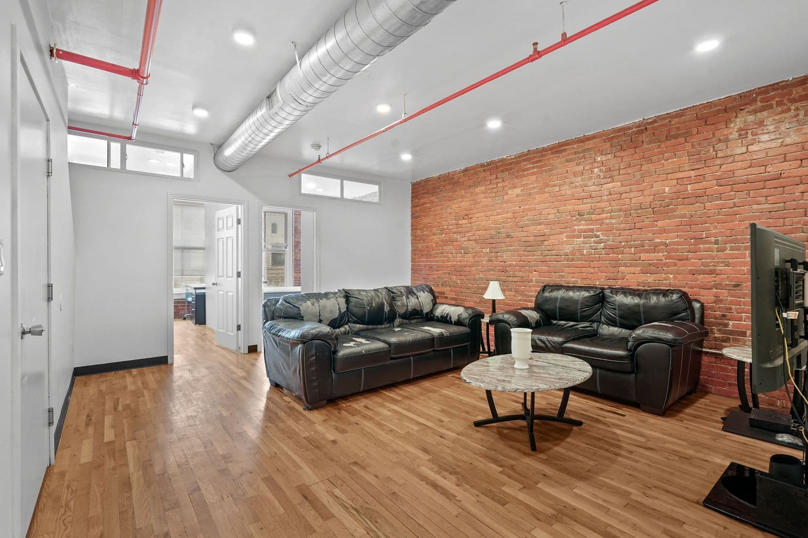 Binghamton Apartment: 215 State St.