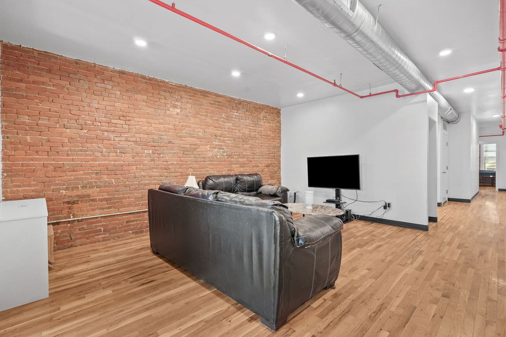 Binghamton Apartment: 215 State St.