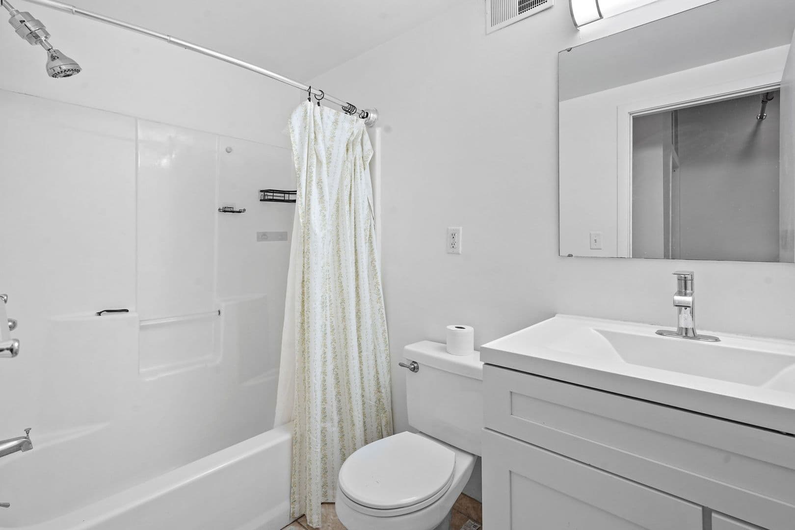 Binghamton Apartment: 215 State St.