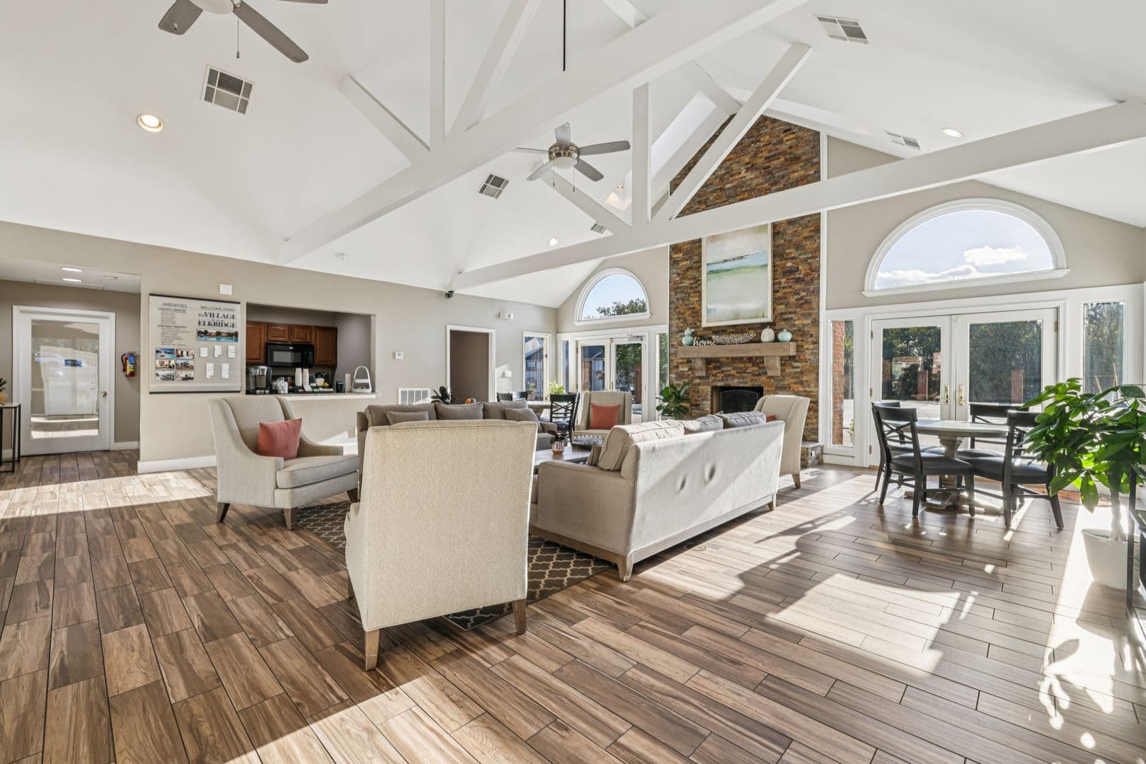 Elkridge Apartment: 7050-7136 Ducketts Lane