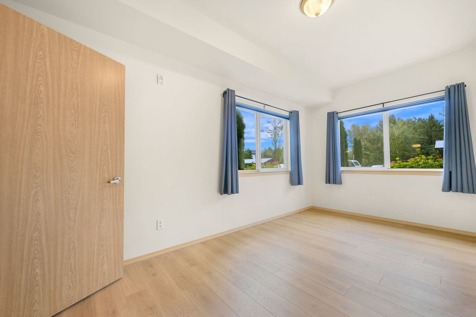 Bellingham Condo: 512 Darby Drive