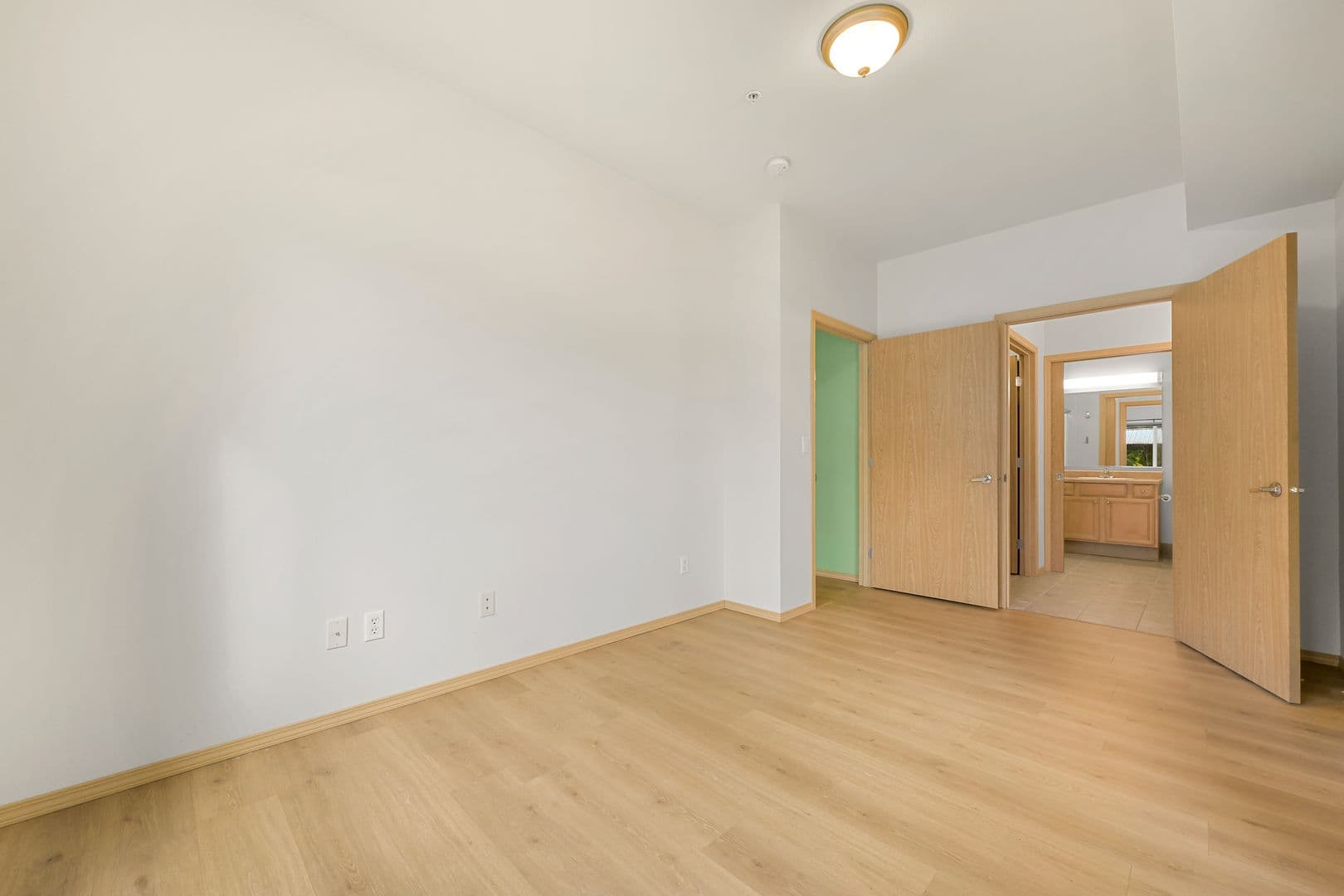 Bellingham Condo: 512 Darby Drive