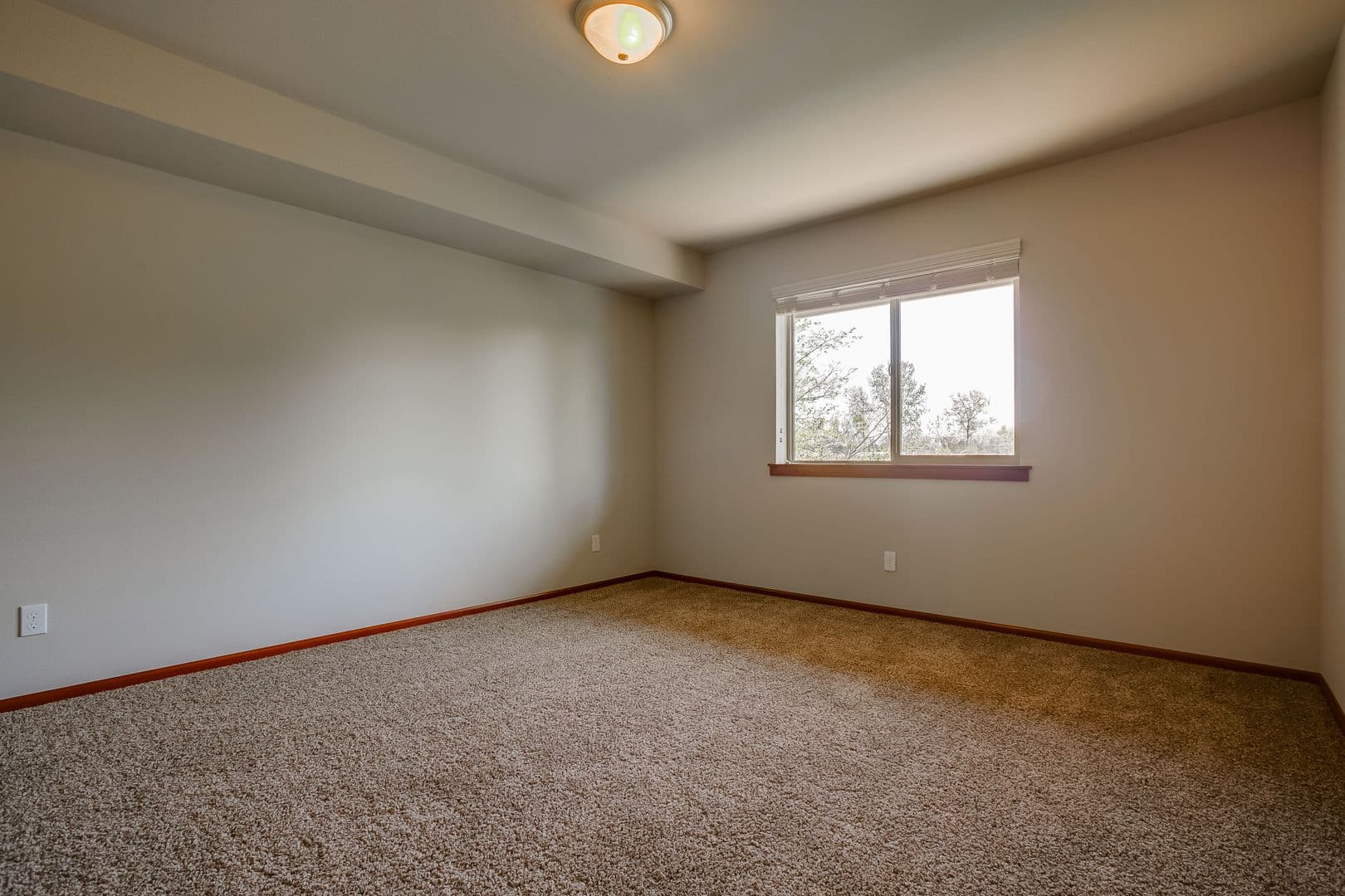 Ferndale Apartment: 5110 Labounty Drive