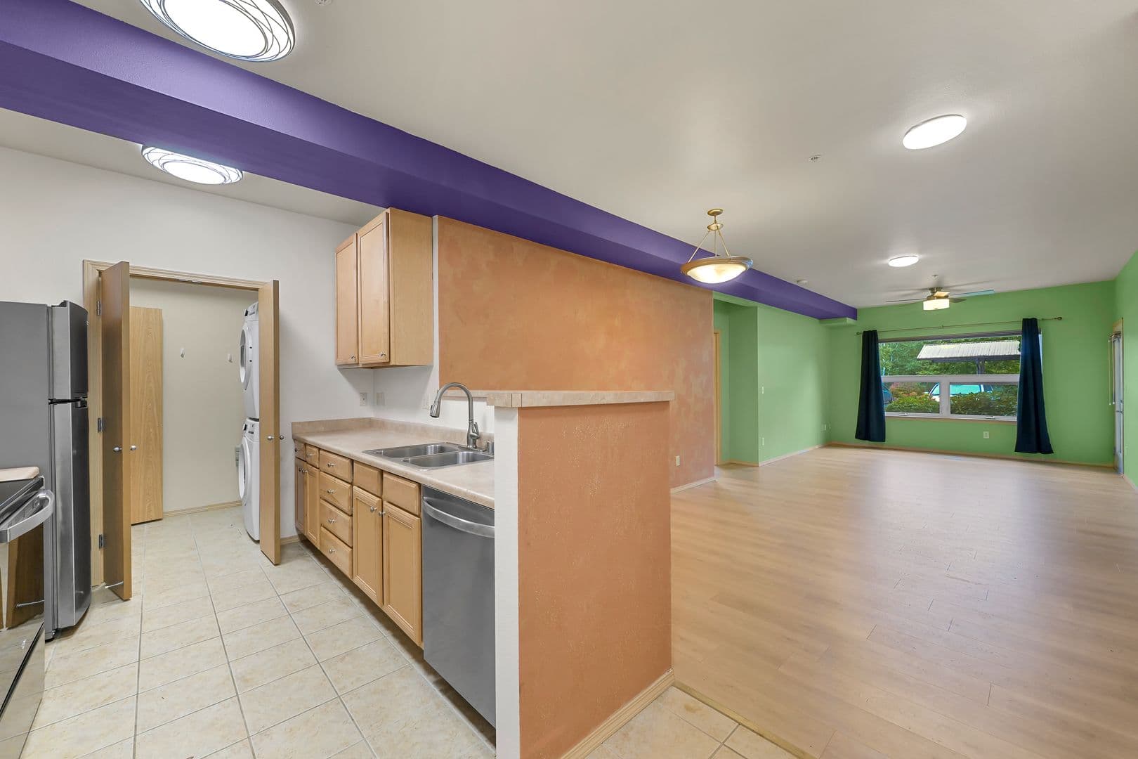 Bellingham Condo: 512 Darby Drive