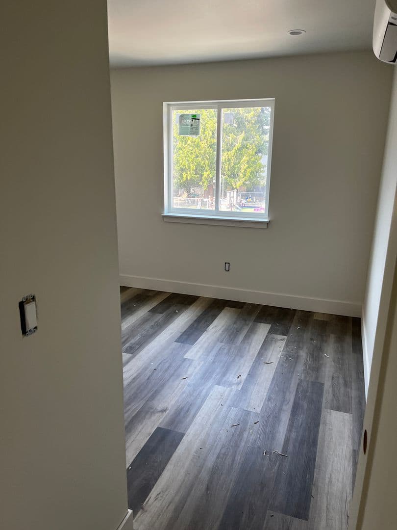 Bellingham House: 3202 Meridian Street