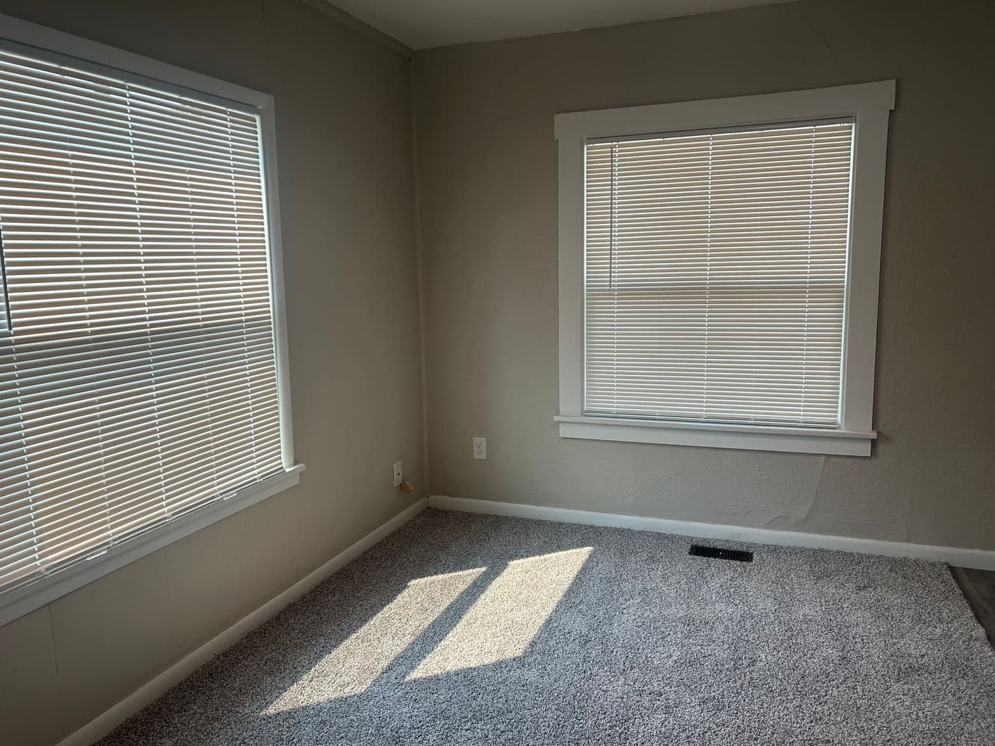 Bellingham House: 2414 Nevada Street
