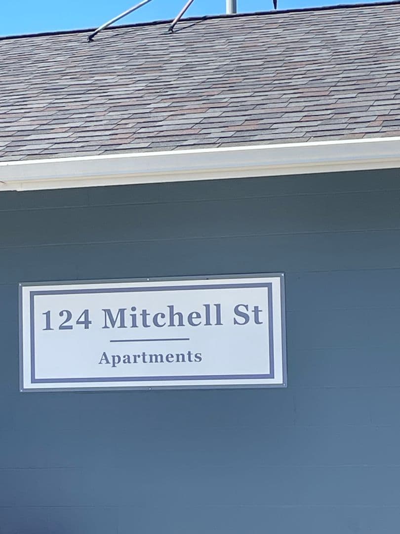 Sumas Condo: 124 Mitchell