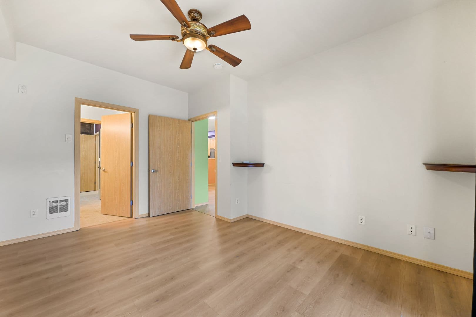 Bellingham Condo: 512 Darby Drive