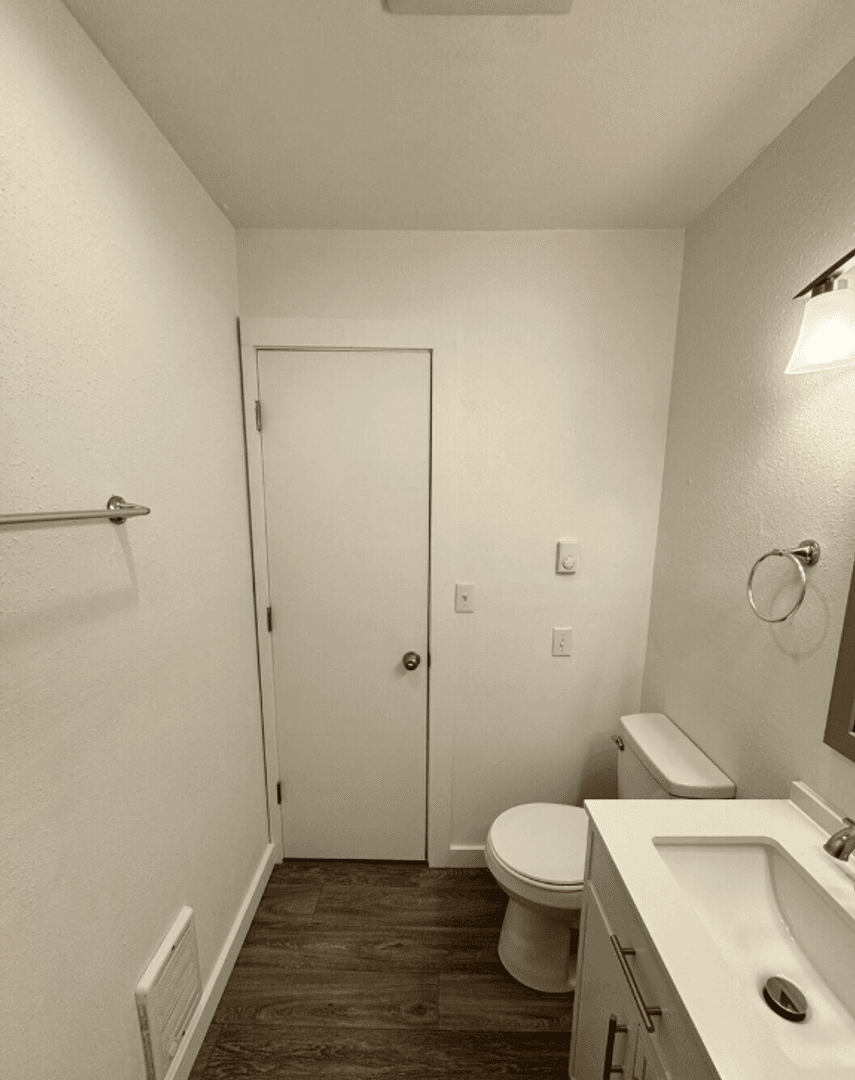 Sumas Condo: 124 Mitchell