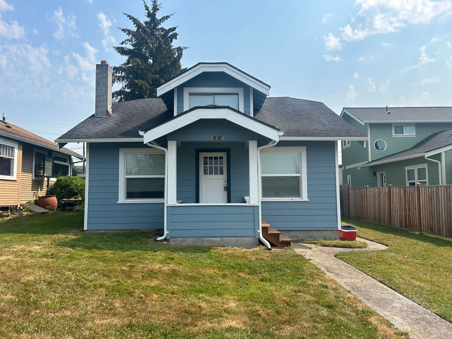 Bellingham House: 2414 Nevada Street