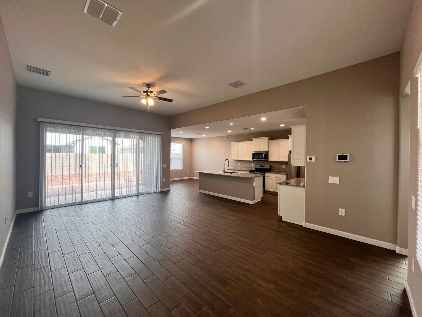 Maricopa House: 37824 W Santa Clara Ave