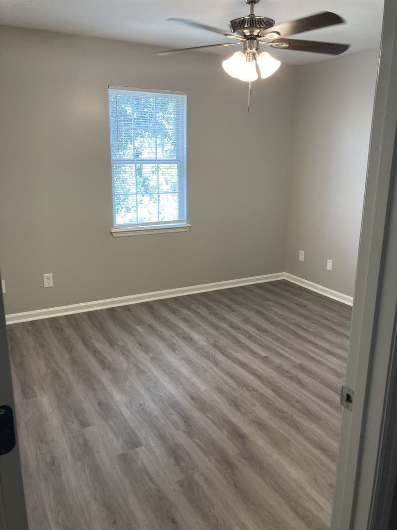 Valdosta Apartment: 1101 Albert Rd.