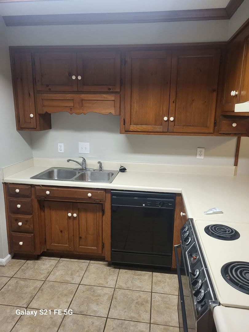 Valdosta House: 2845 Fawnwood Circle