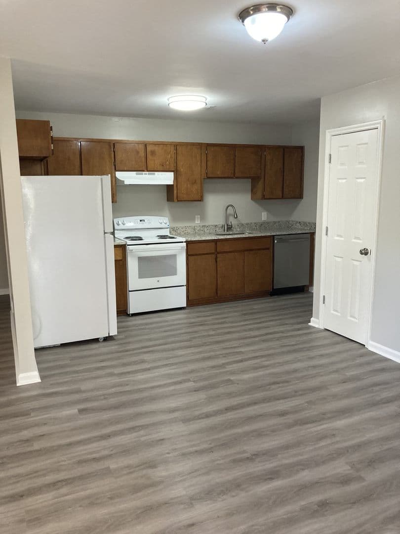 Valdosta Apartment: 1101 Albert Rd.