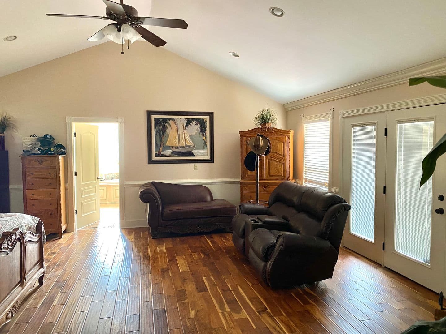 Quitman House: 1407 Camellia Dr.