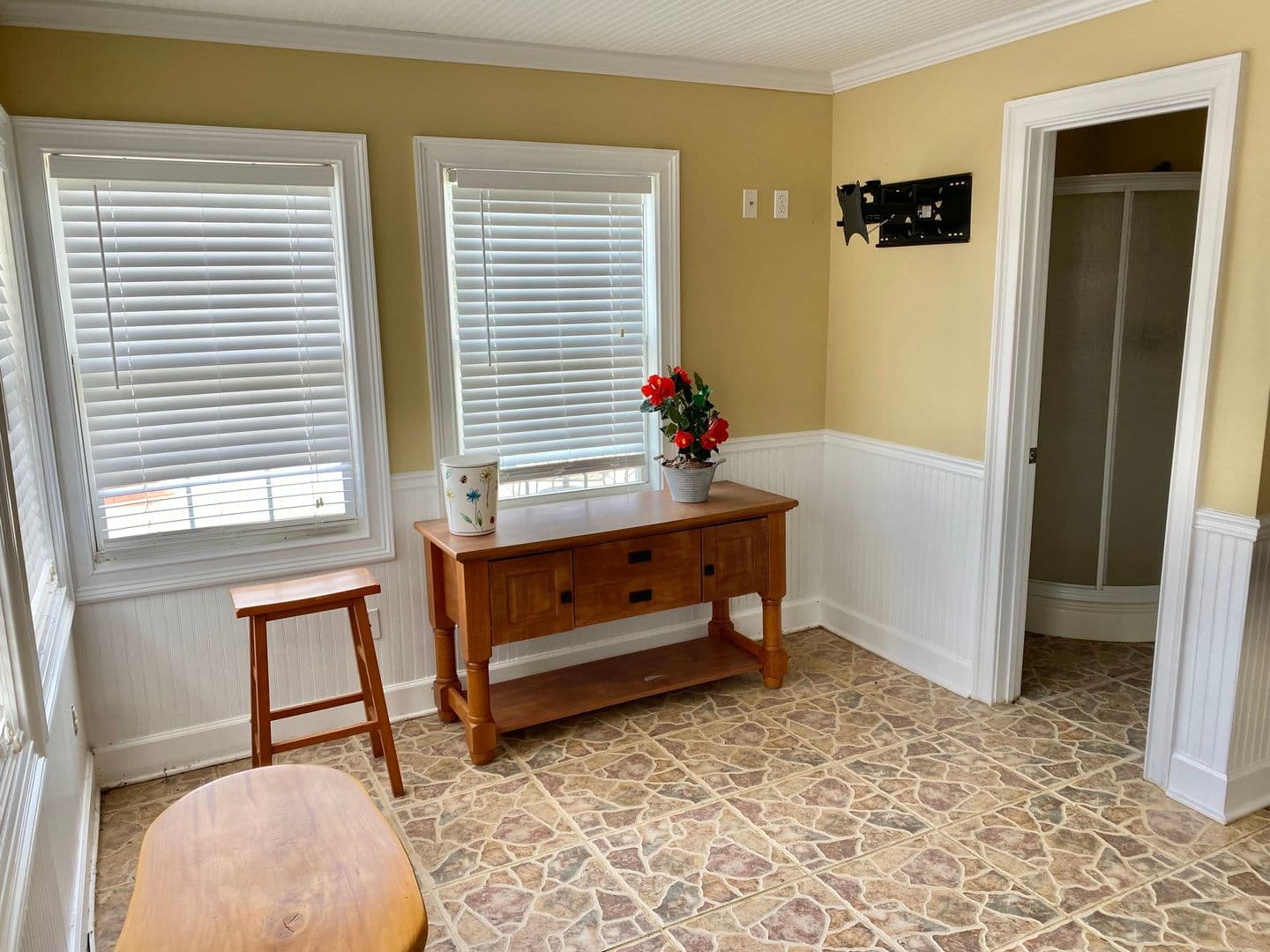 Quitman House: 1407 Camellia Dr.