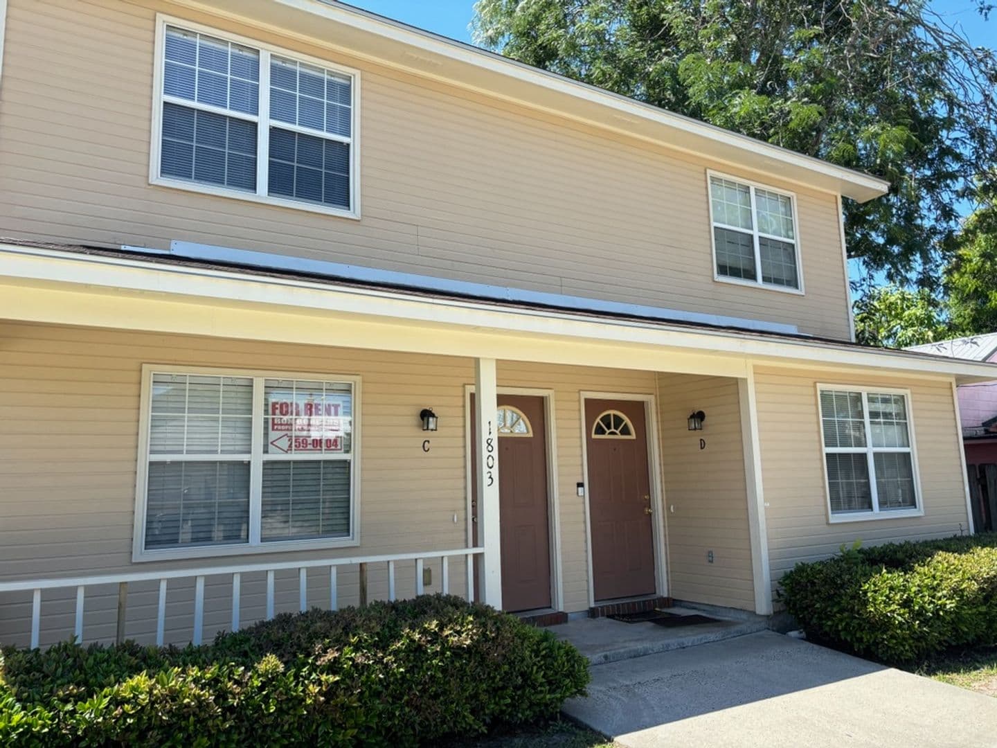 Valdosta Apartment: 1803 Plum St