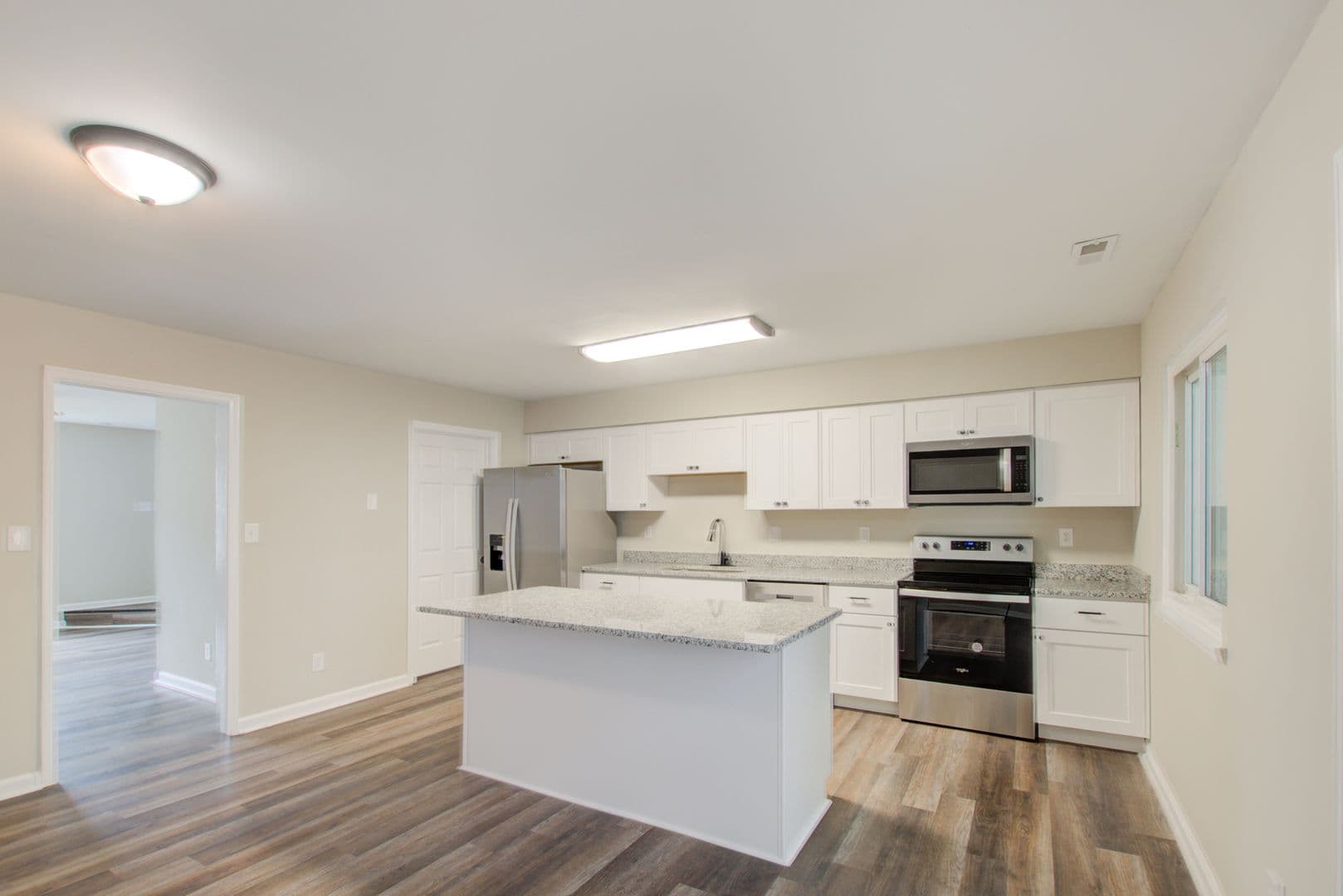 Virginia Beach House: 5375 Grand Lake Crescent