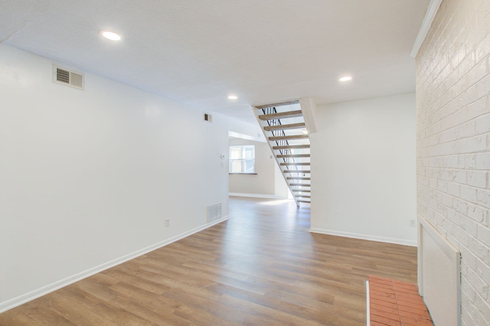 Virginia Beach Townhome: 6480 Duquesne PIace