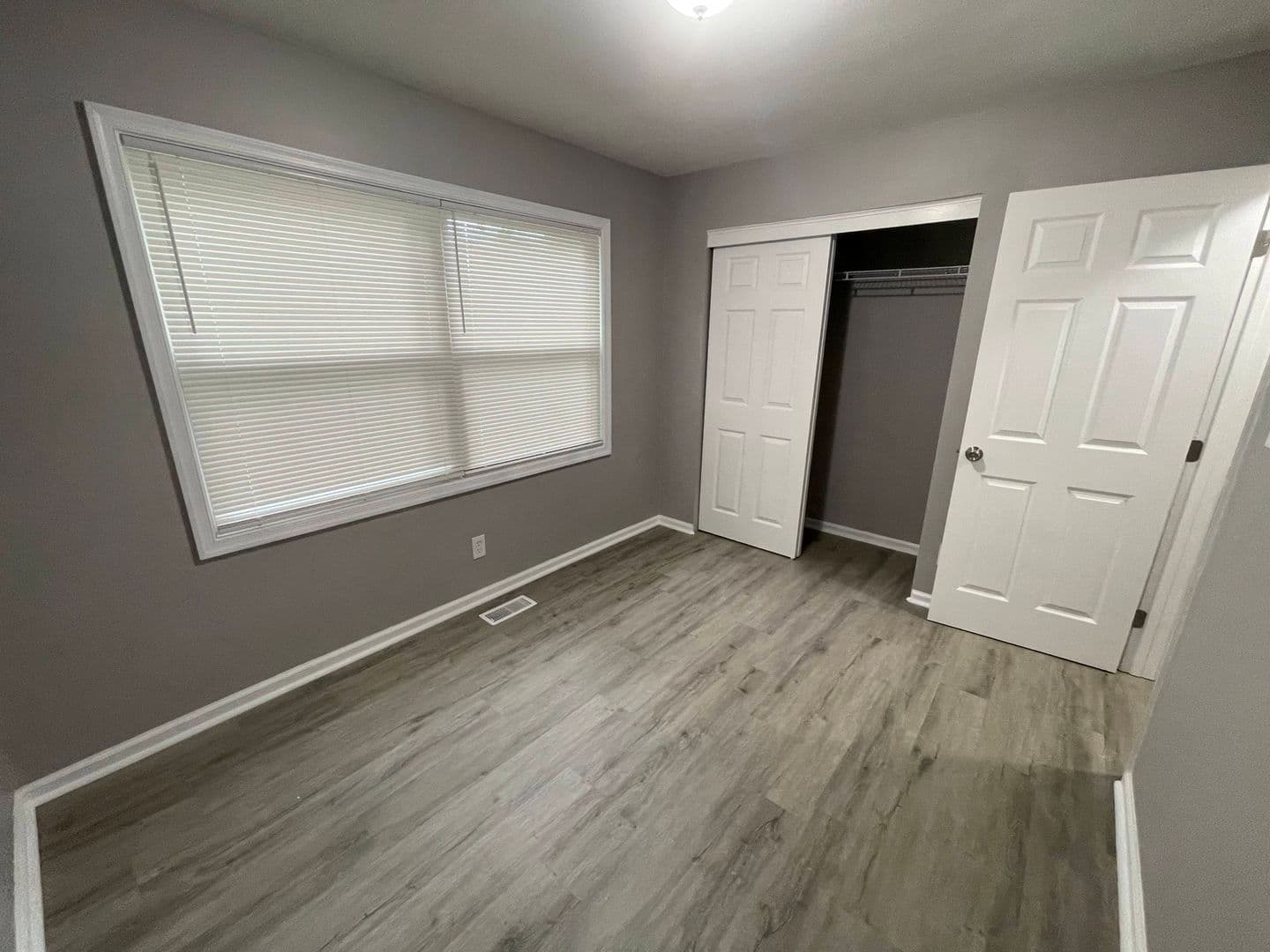Portsmouth Apartment: 2912 Wesley Street