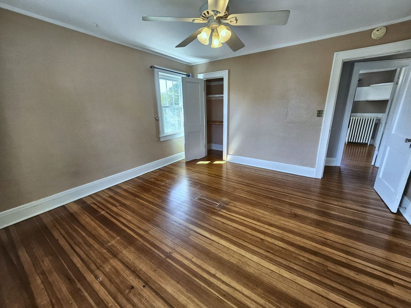 Norfolk House: 3520 Buckingham Street