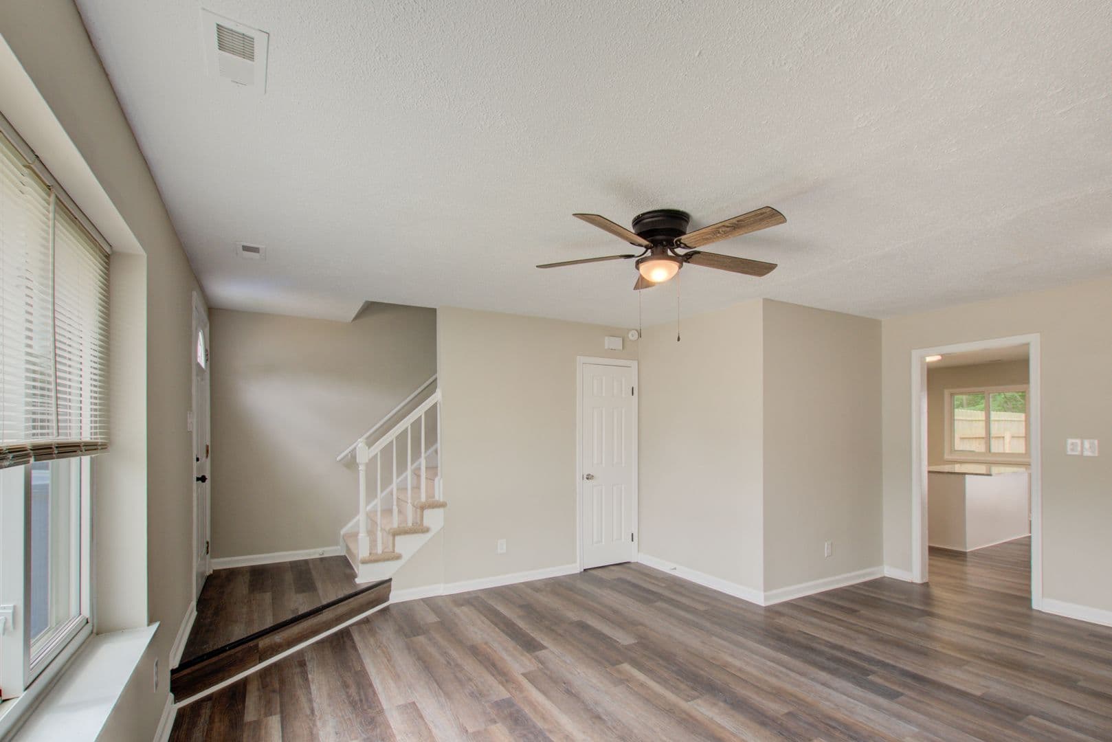 Virginia Beach House: 5375 Grand Lake Crescent