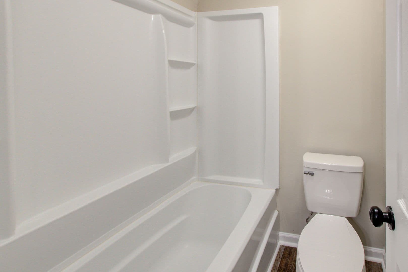 Virginia Beach House: 5375 Grand Lake Crescent