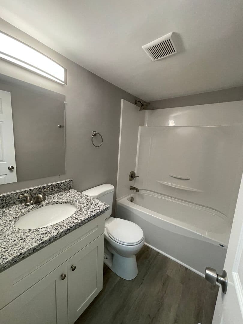 Portsmouth Apartment: 2912 Wesley Street