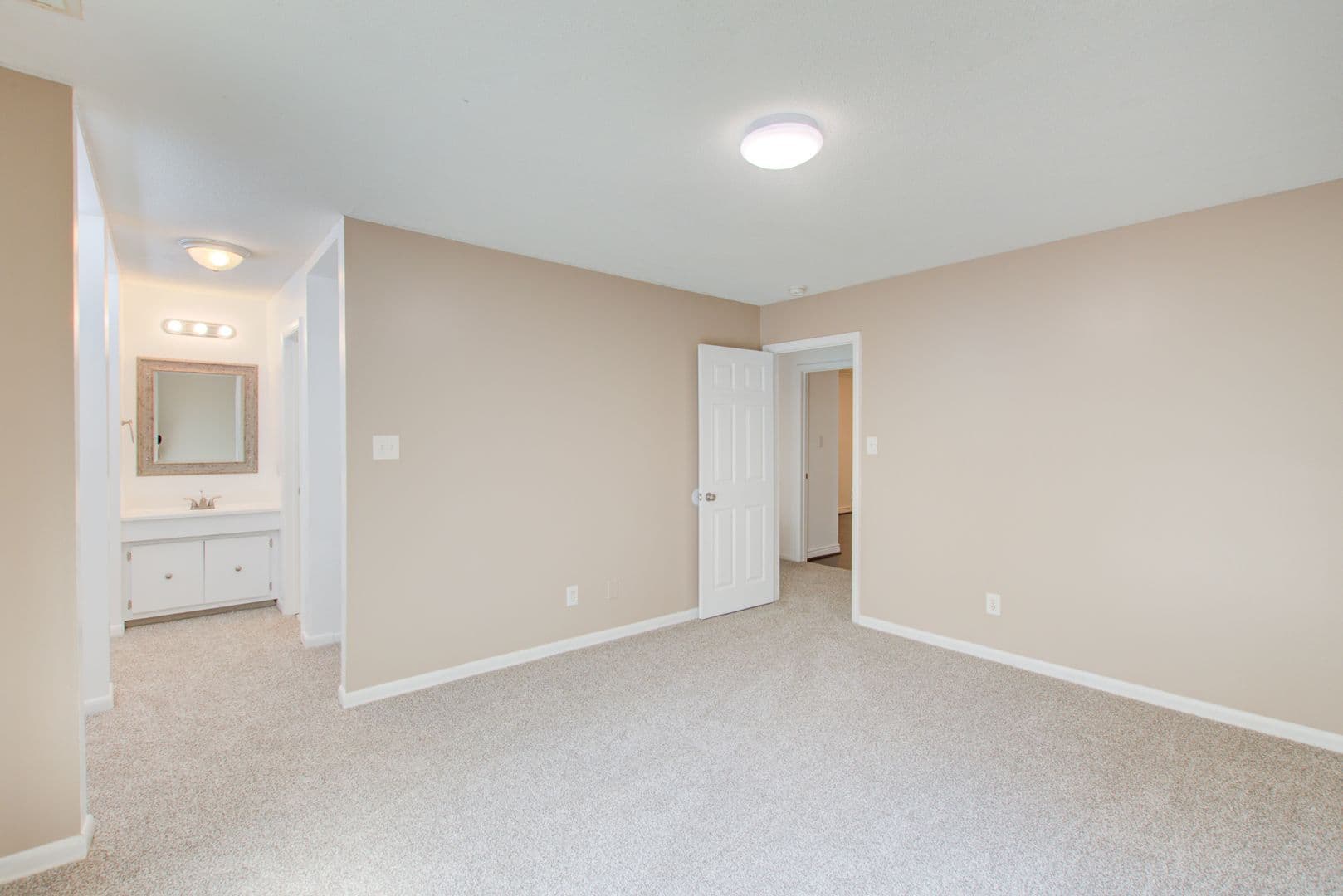 Virginia Beach Townhome: 6480 Duquesne PIace