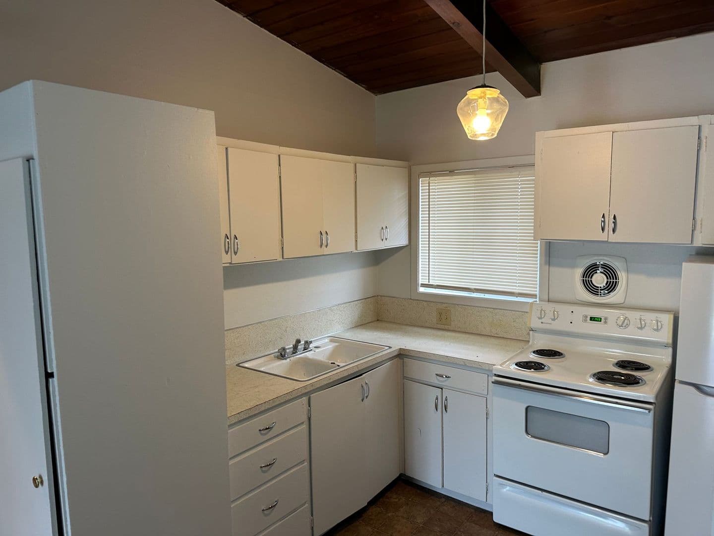 Klamath Falls House: 1229 Division