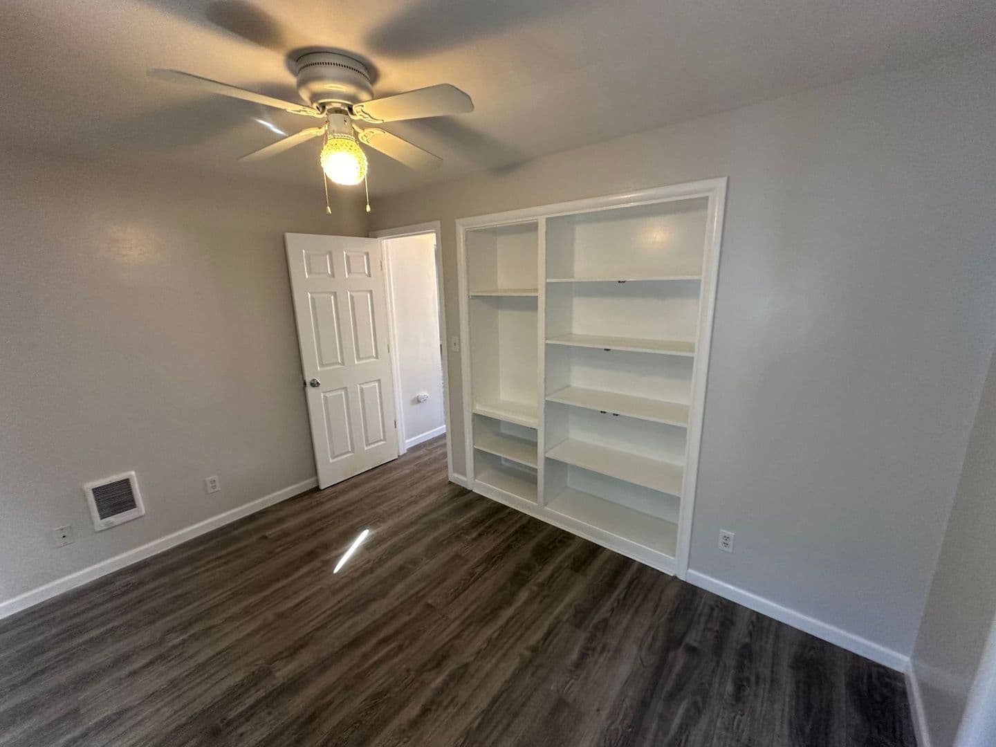 Klamath Falls House: 2053 Eberlein
