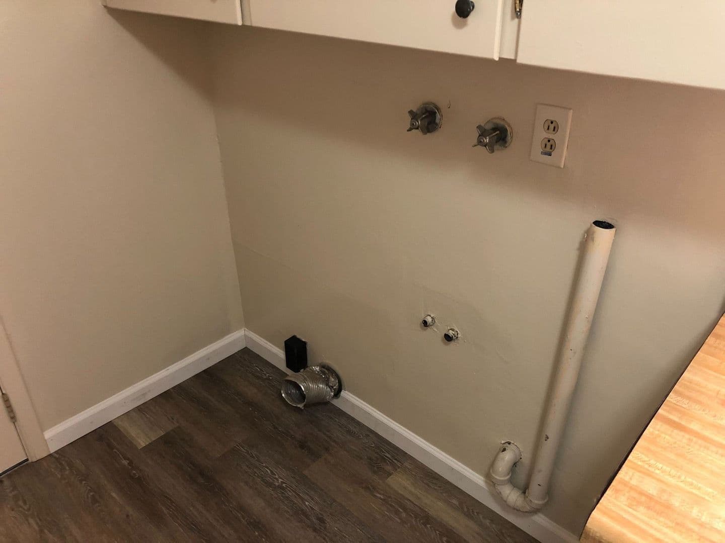 Klamath Falls Apartment: 5883 Onyx