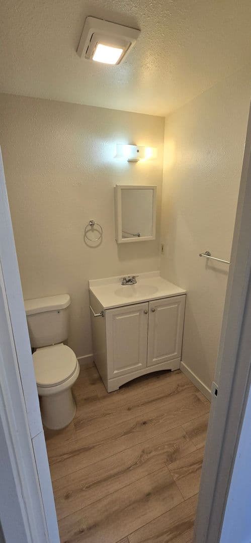 Klamath Falls House: 2139 Biehn St #17