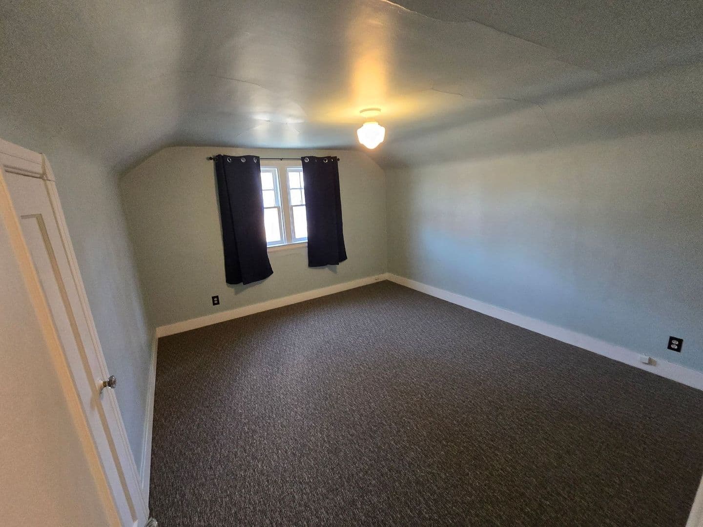 Klamath Falls House: 1822 Earle