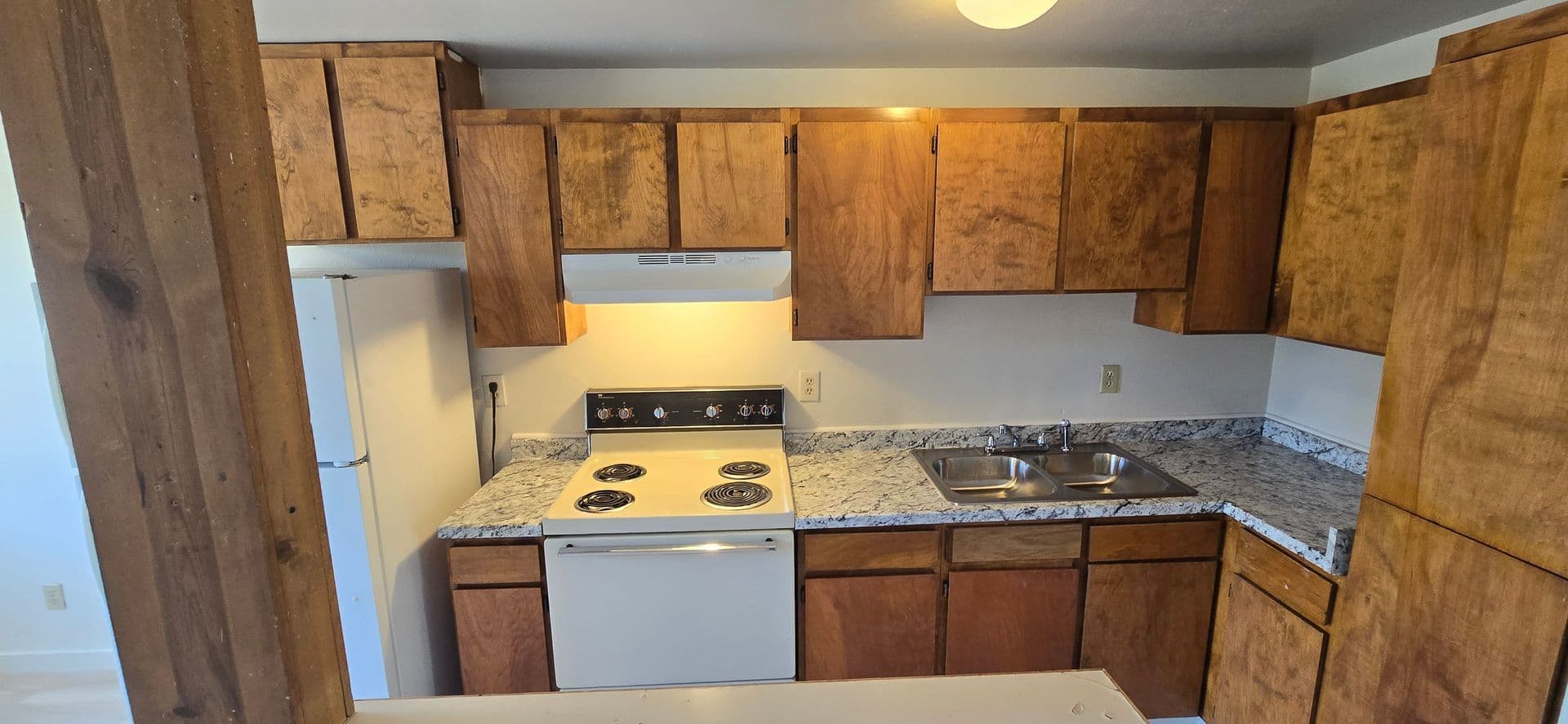 Klamath Falls House: 2139 Biehn St #17
