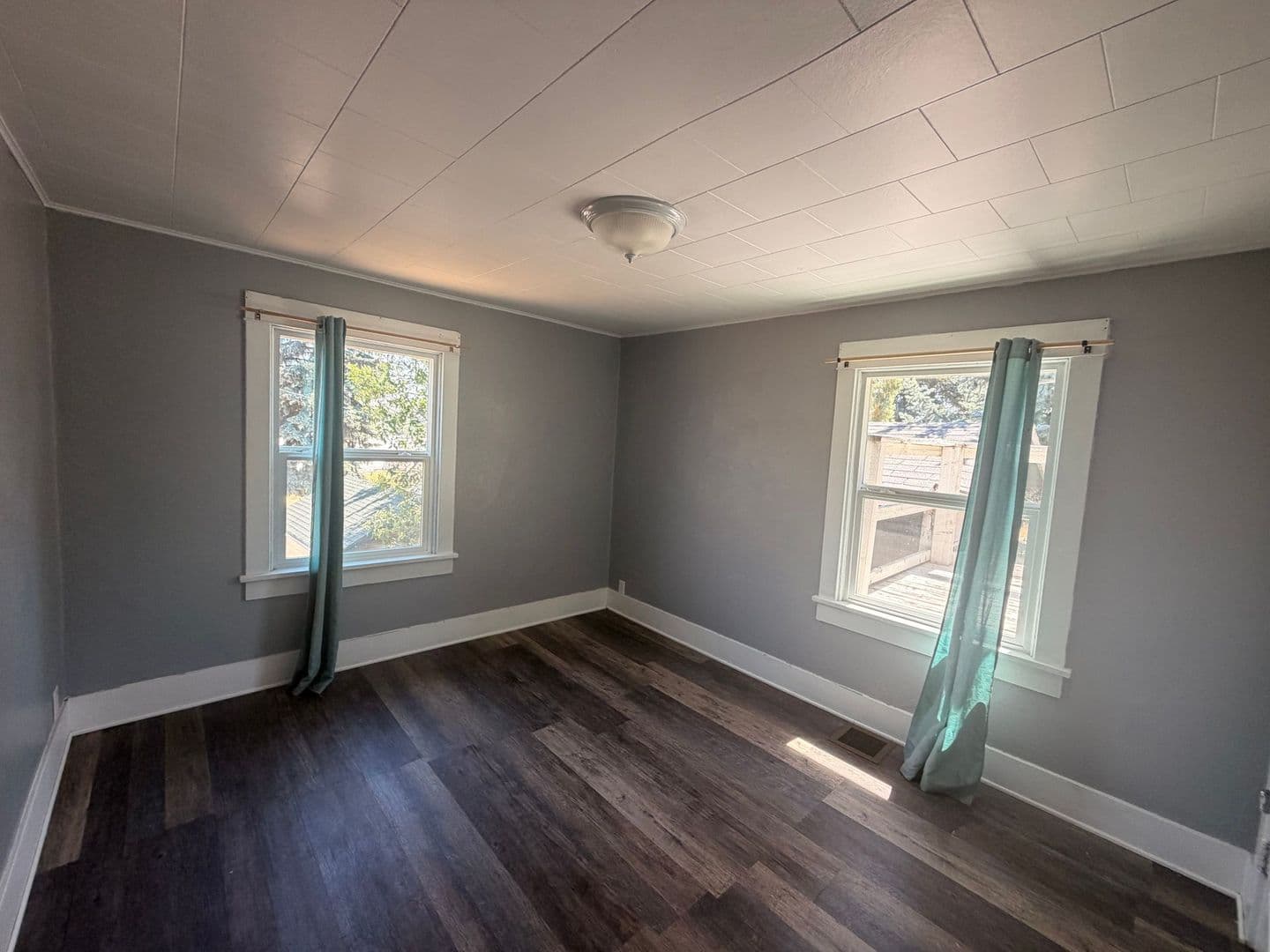 Klamath Falls House: 1335 Crescent Ave