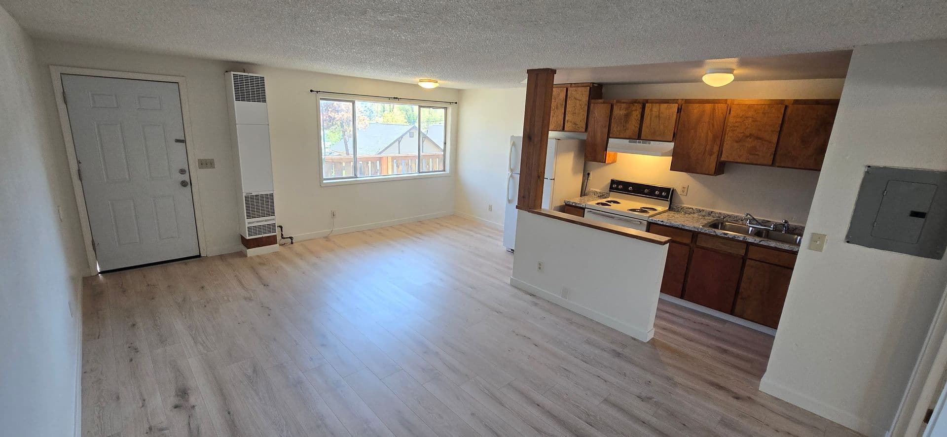 Klamath Falls House: 2139 Biehn St #17