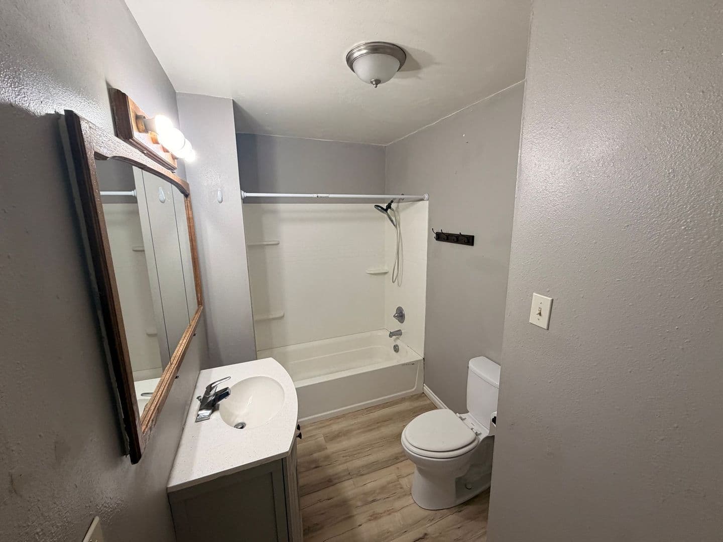 Klamath Falls House: 1843 Etna St