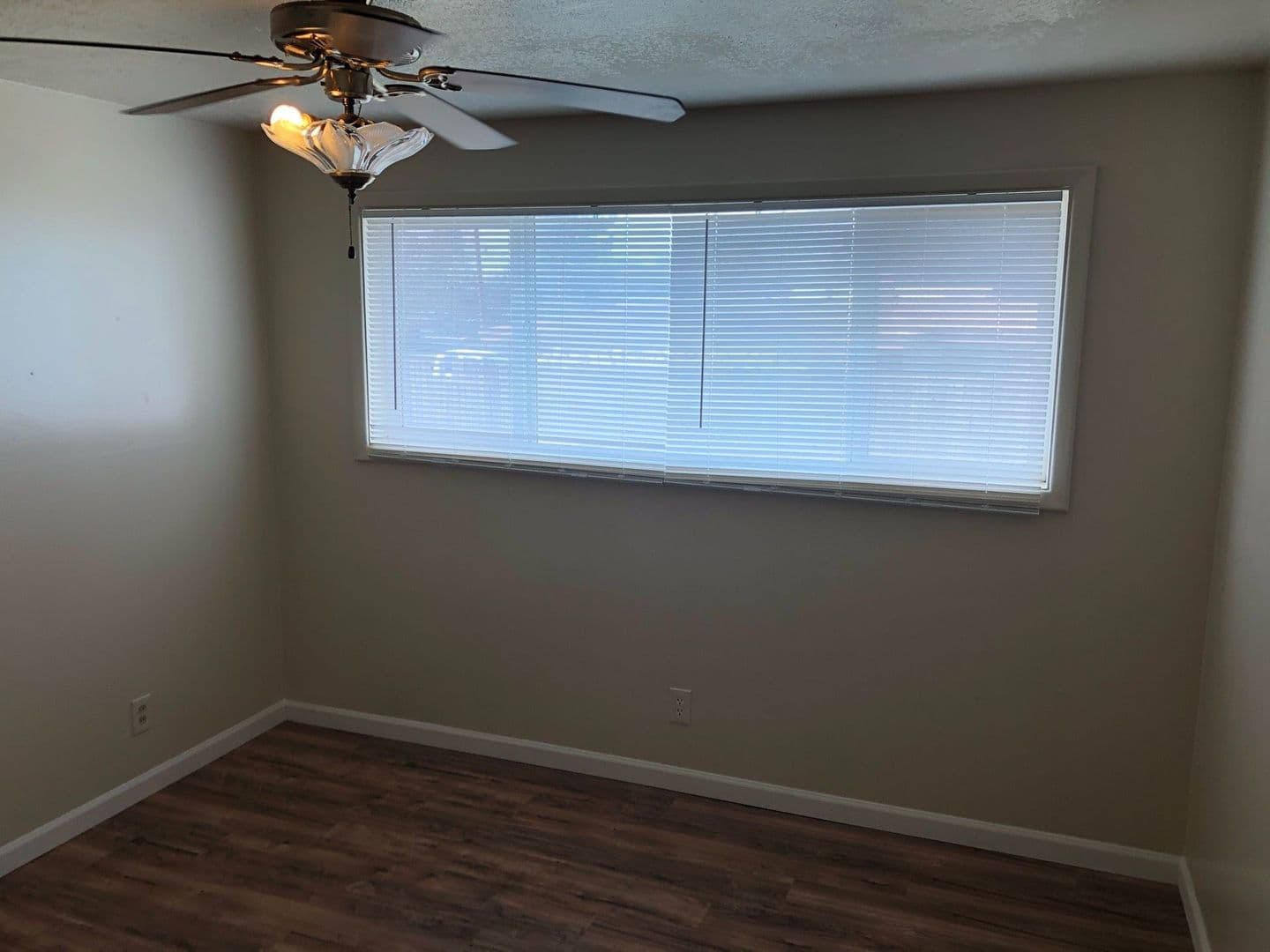 Klamath Falls Apartment: 5883 Onyx