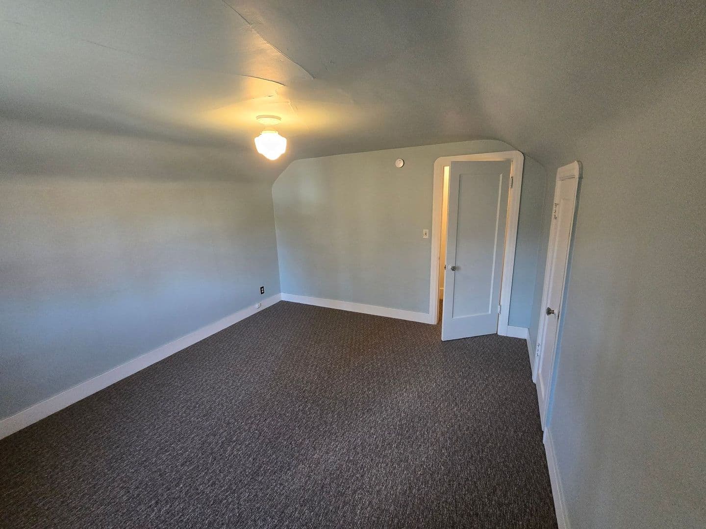 Klamath Falls House: 1822 Earle