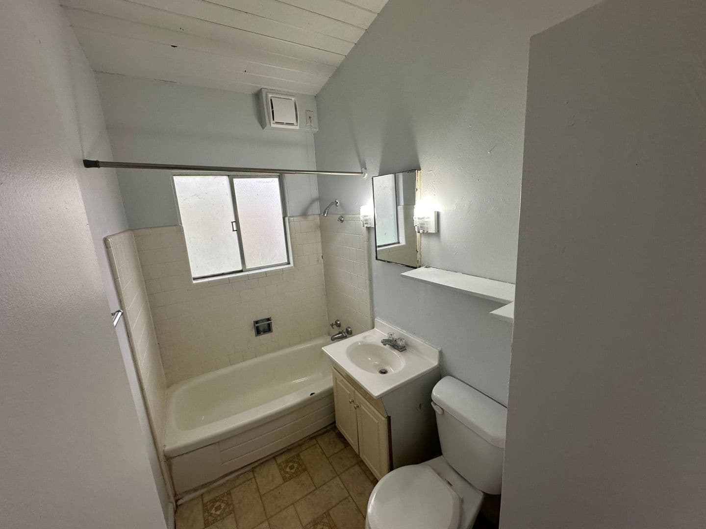 Klamath Falls House: 1229 Division