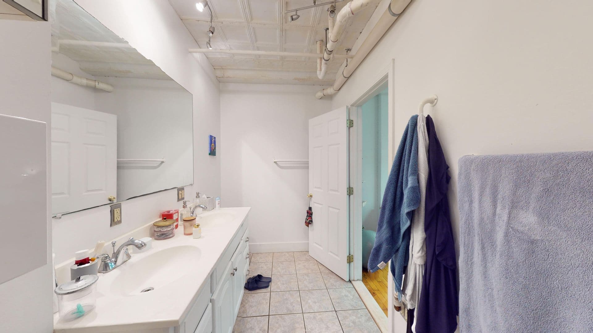 New Haven Apartment: 441 Chapel Street