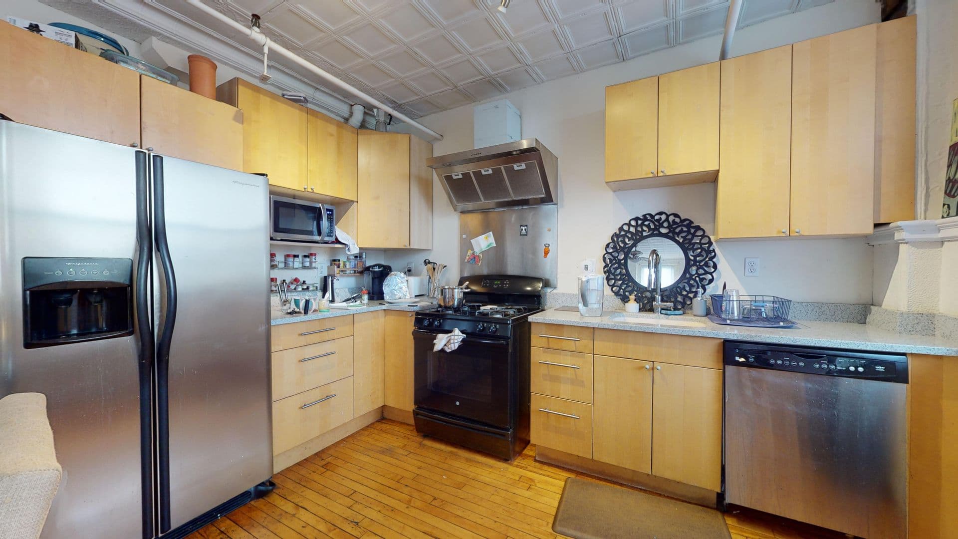 New Haven Apartment: 441 Chapel Street