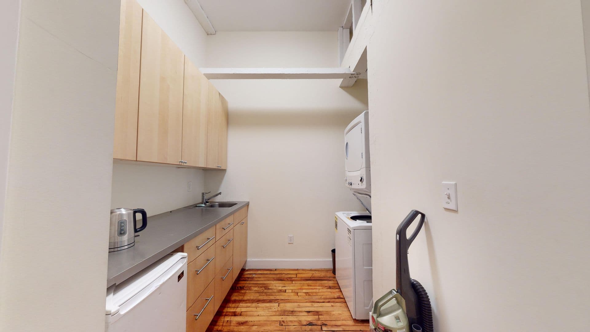 New Haven Apartment: 441 Chapel Street