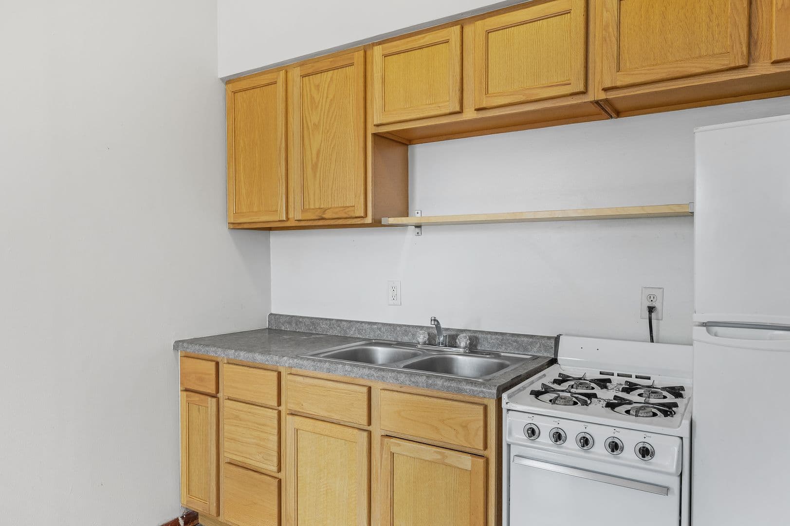 Minneapolis Apartment: 2735 Humboldt Ave S
