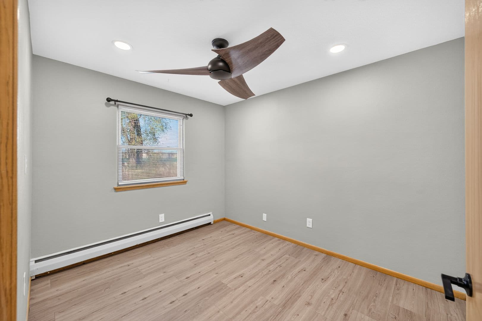 Roseville Apartment: 2610 Snelling Curve