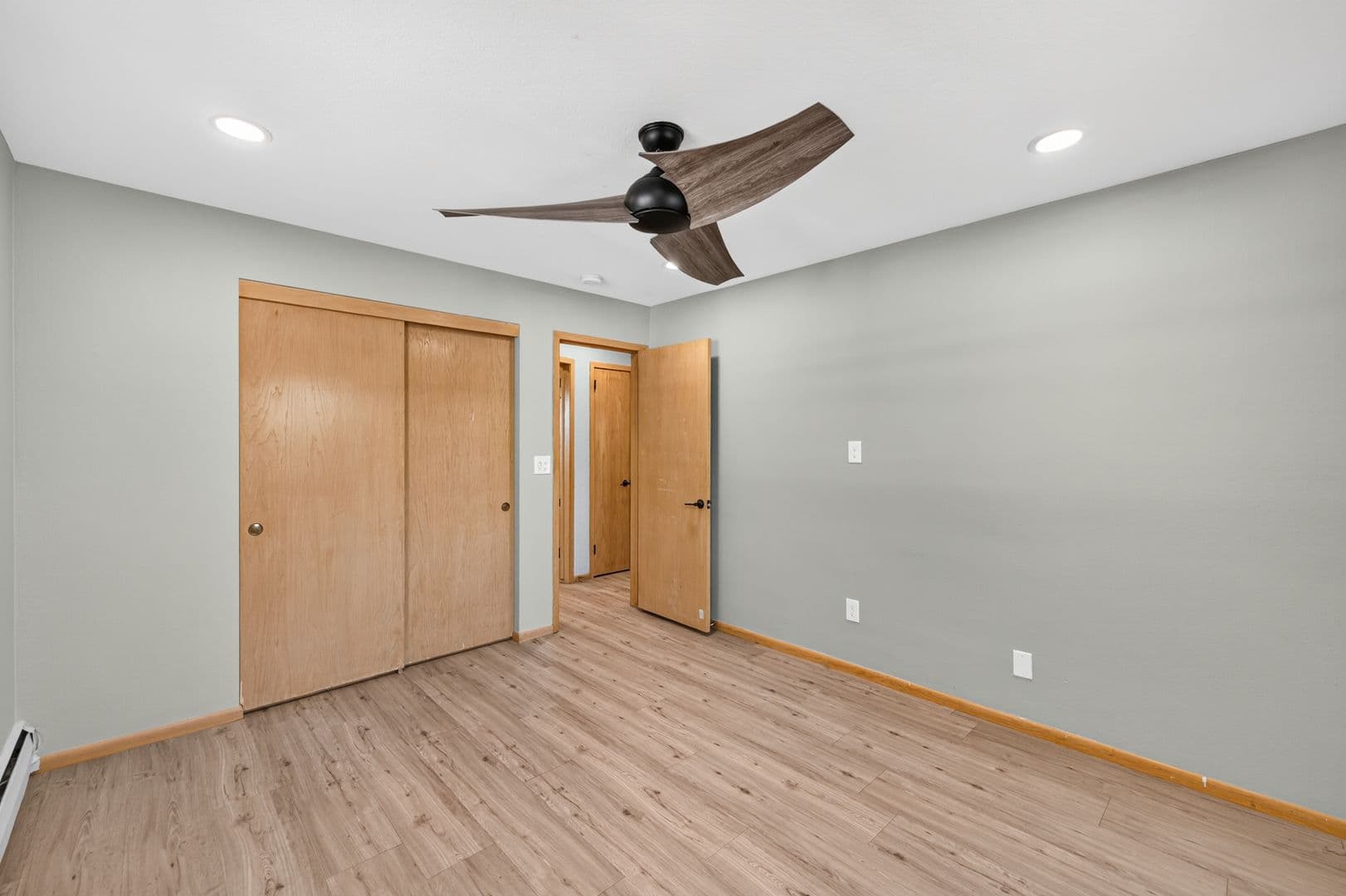 Roseville Apartment: 2610 Snelling Curve